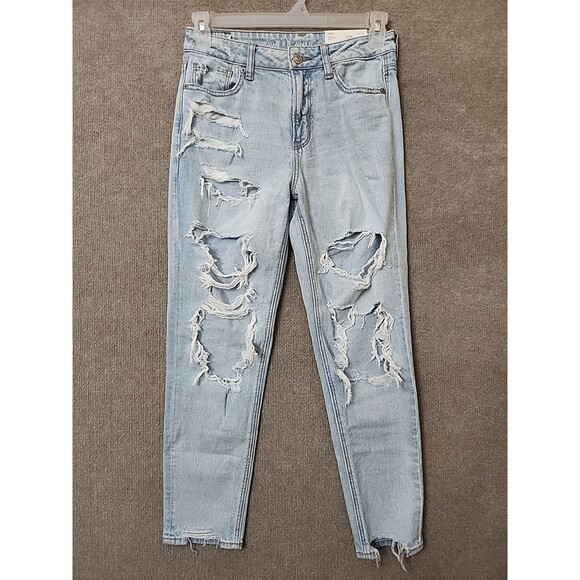 American Eagle Strigid Mom Jeans Womens 27 4 Blue Light Wash Destroyed NEW - Picture 1 of 13